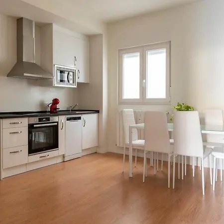 Casa Junto A La Catedral Santander